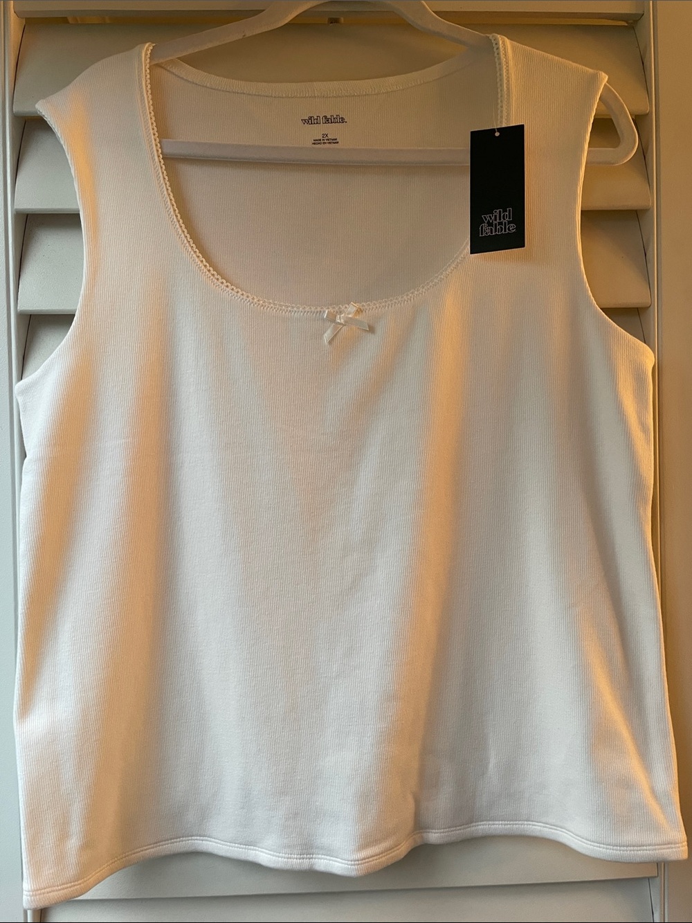 wild fable Plus-Size White Scoop Neck Tank with Bow Accent